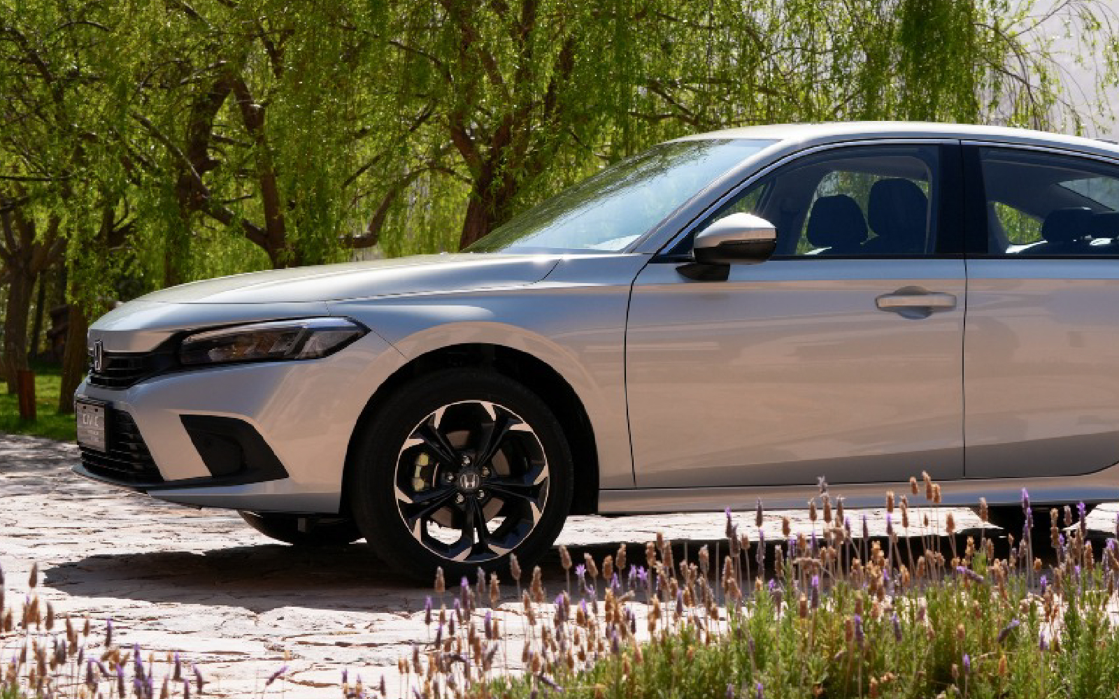 CIVIC ADVANCE HYBRID Galeria